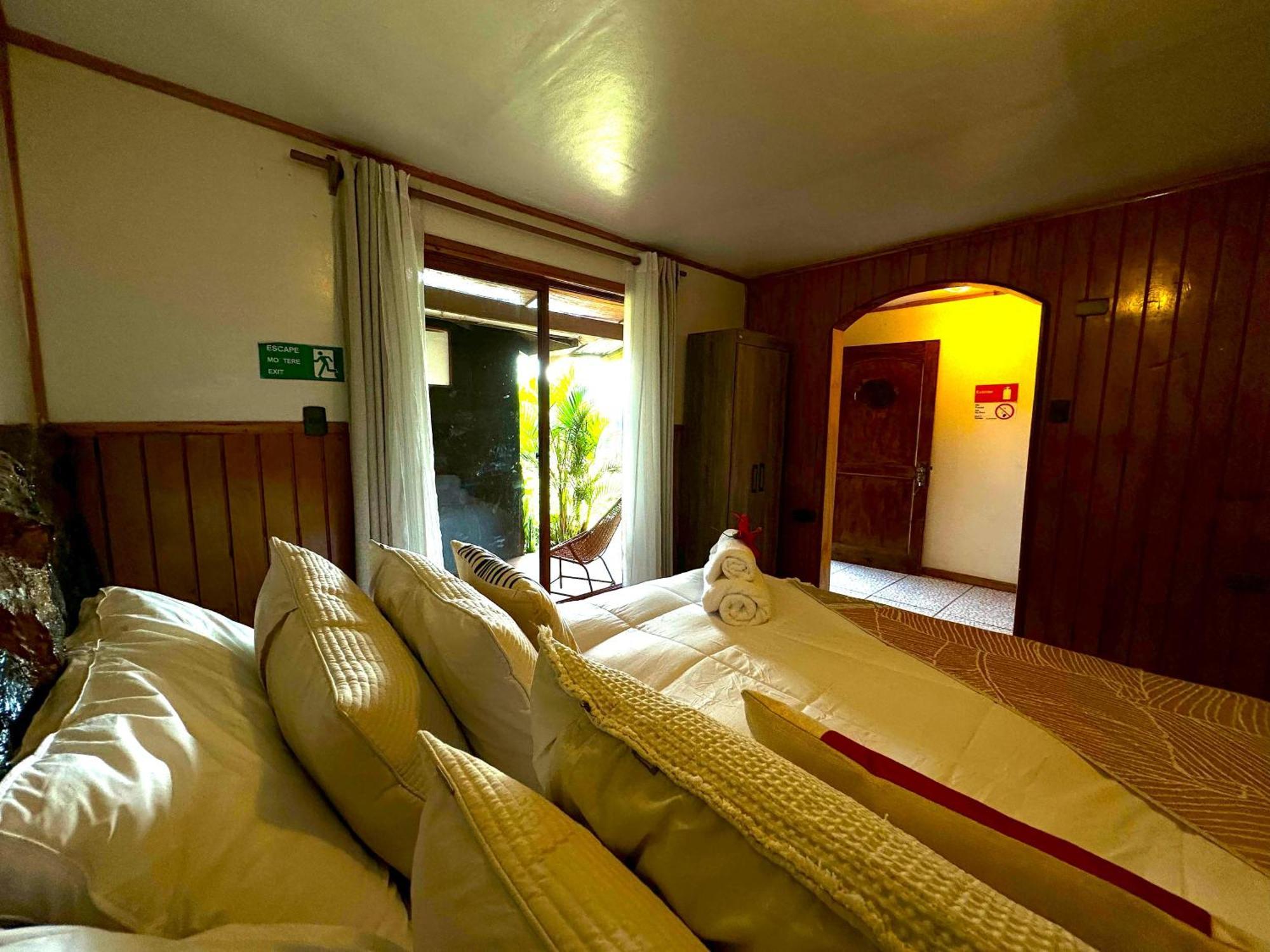 Paraiso Sunset Bungalows Hanga Roa Exteriör bild
