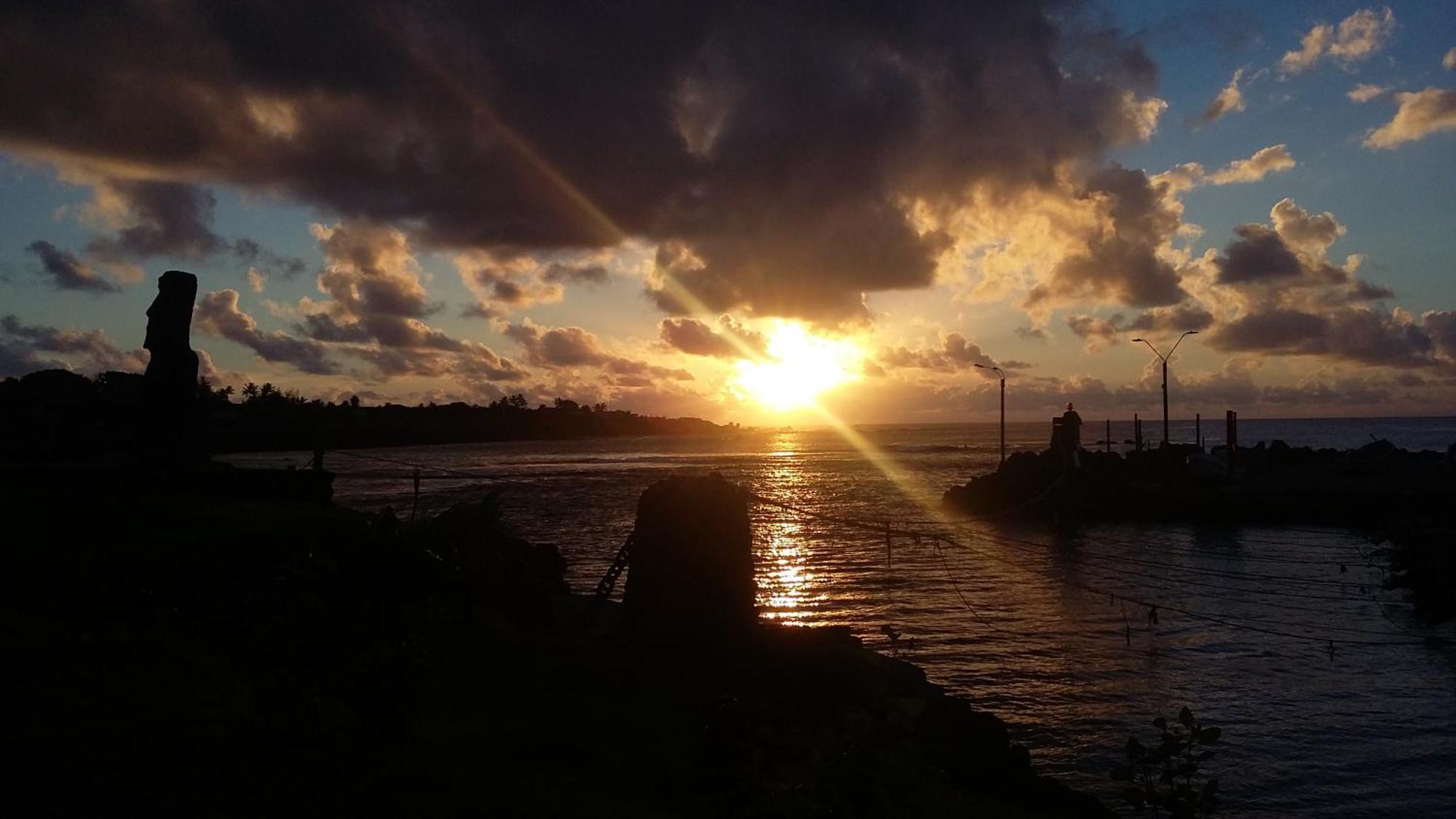 Paraiso Sunset Bungalows Hanga Roa Exteriör bild